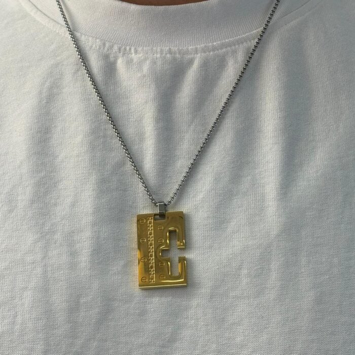 שרשרת צלב זהב מודרנית